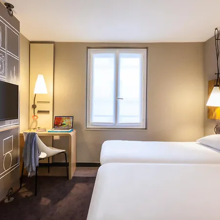 イビス マルヌ ラヴァレ