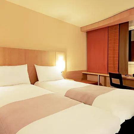 מלון Ibis Marne La Vallee 3*