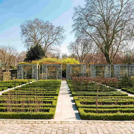 ホテル イビス マルヌ ラヴァレ