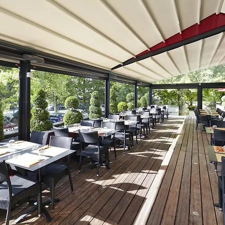 ホテル イビス マルヌ ラヴァレ