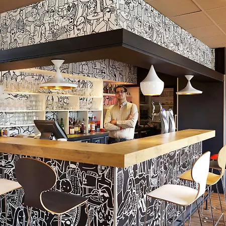 イビス マルヌ ラヴァレ ホテル シャン・シュル・マルヌ