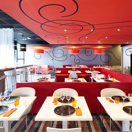 宜必思马恩河谷香格里拉香榭马恩河畔酒店 酒店 马恩河畔尚